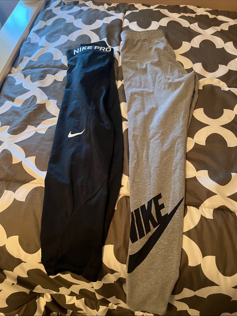 Nike Black and Gray Leggings - Logo Detail